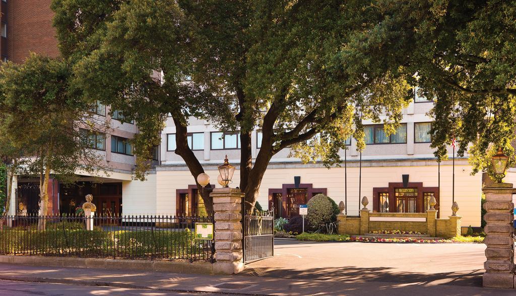Clyde Court Hotel Дъблин Екстериор снимка