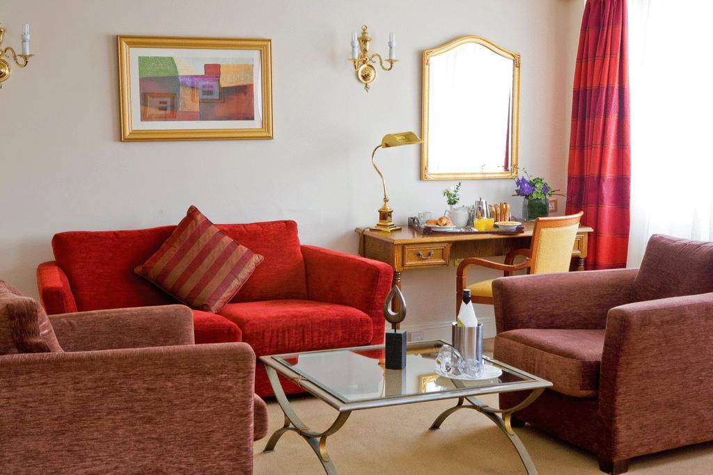 Clyde Court Hotel Дъблин Екстериор снимка