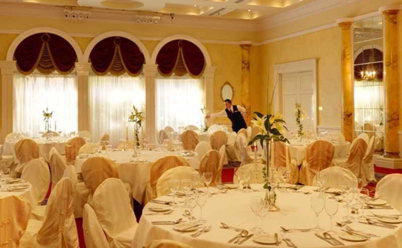 Clyde Court Hotel Дъблин Екстериор снимка