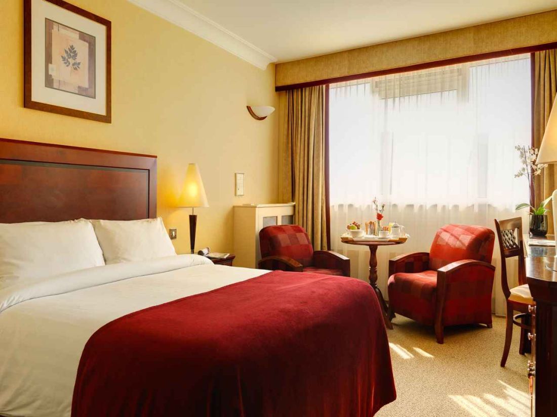 Clyde Court Hotel Дъблин Екстериор снимка