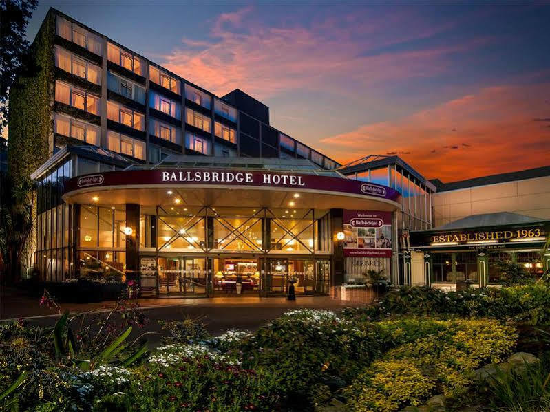Clyde Court Hotel Дъблин Екстериор снимка